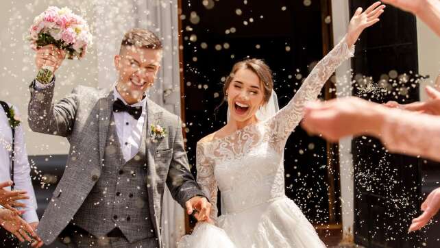 Einfach heiraten 2024: Hier könnt ihr spontan kirchlich heiraten