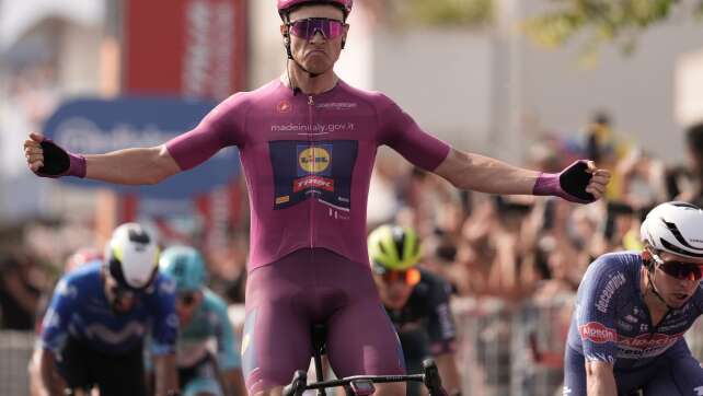 Italiener Milan holt zweiten Etappensieg beim Giro
