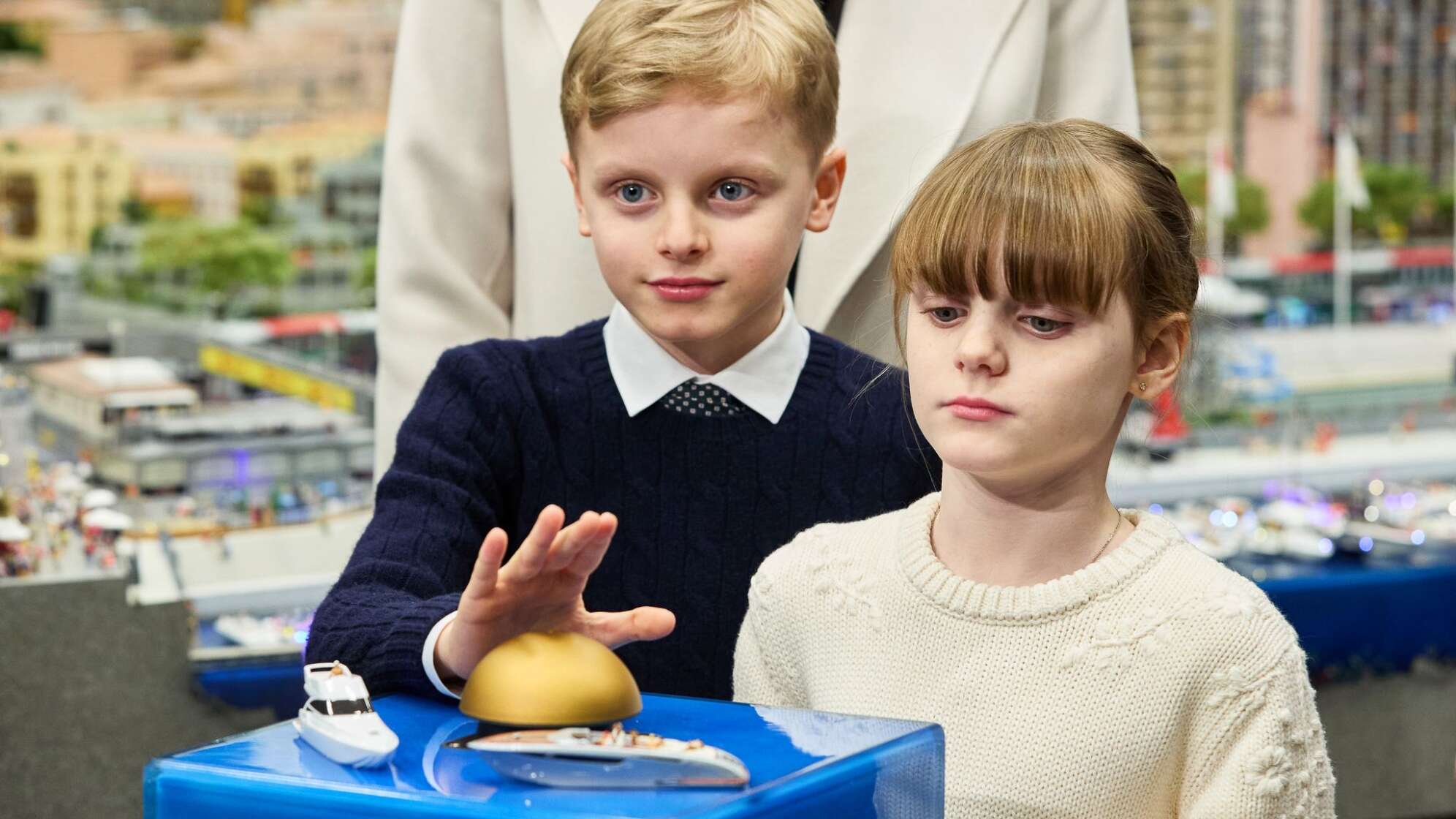 Fürst Albert II. von Monaco mit Familie in Hamburg