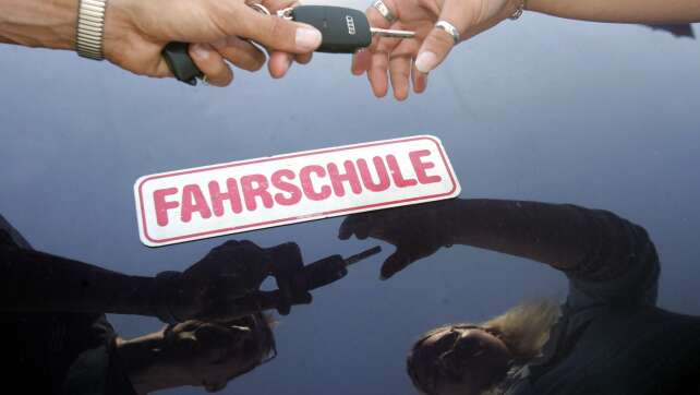 Nach Führerschein-Reform: Bayerns Fahrschulen kämpfen mit bis zu 70 Prozent weniger Neuanmeldungen