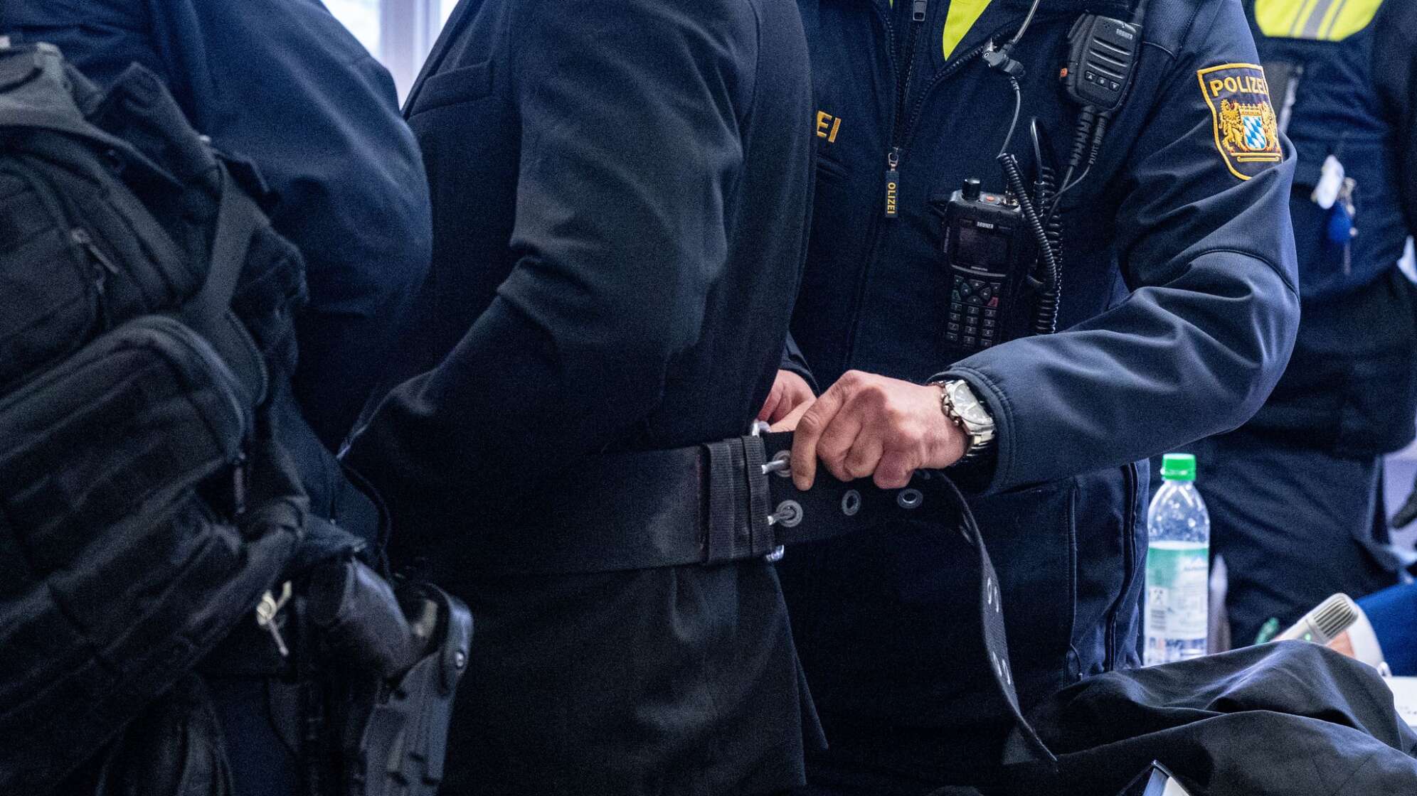 Prozess gegen elf Männer wegen versuchtem Mord