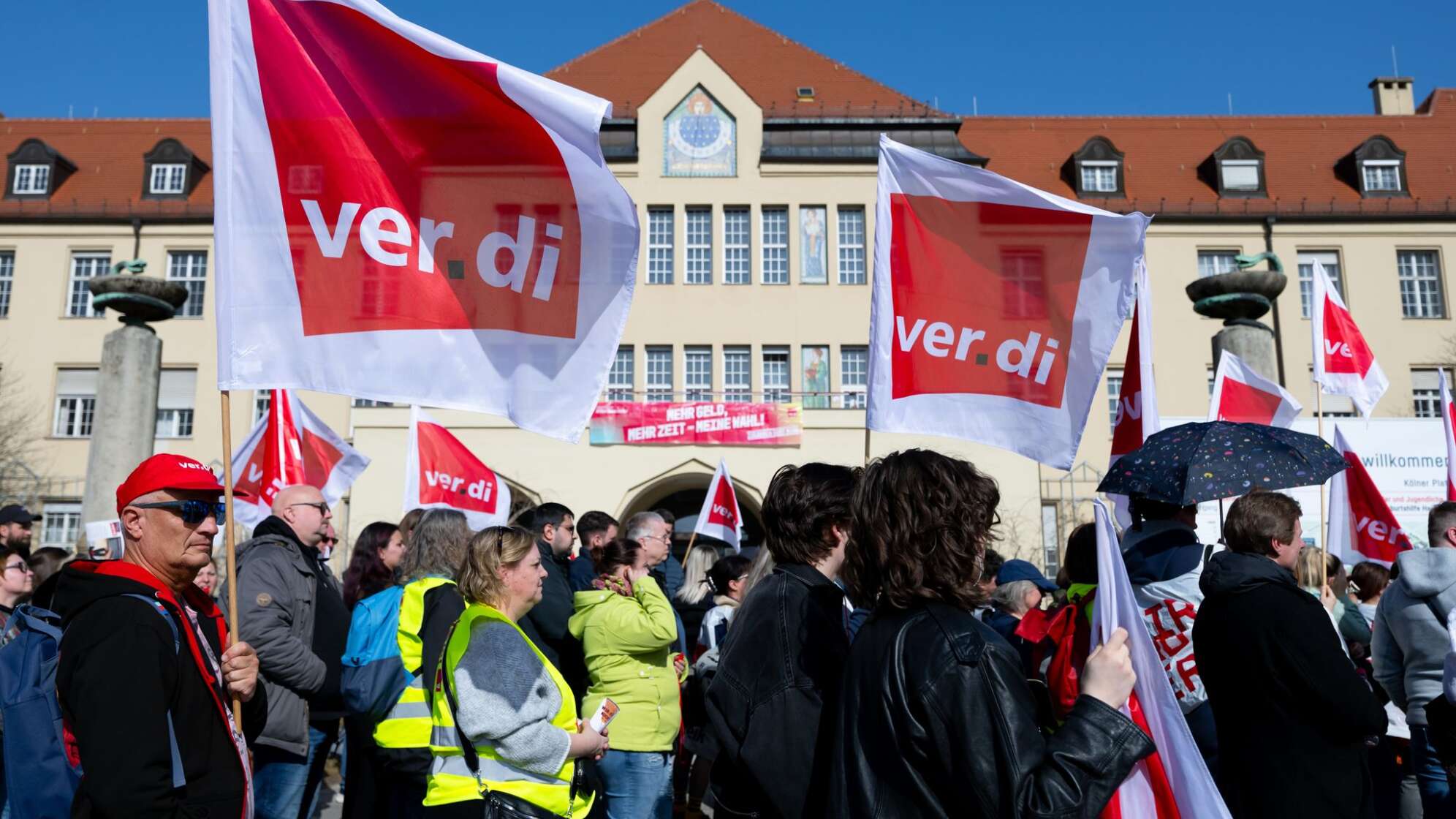 Warnstreik im Öffentlichen Dienst - München