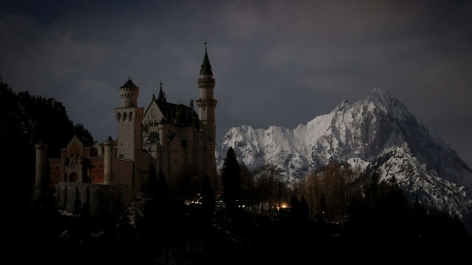 Earth Hour - Neuschwanstein