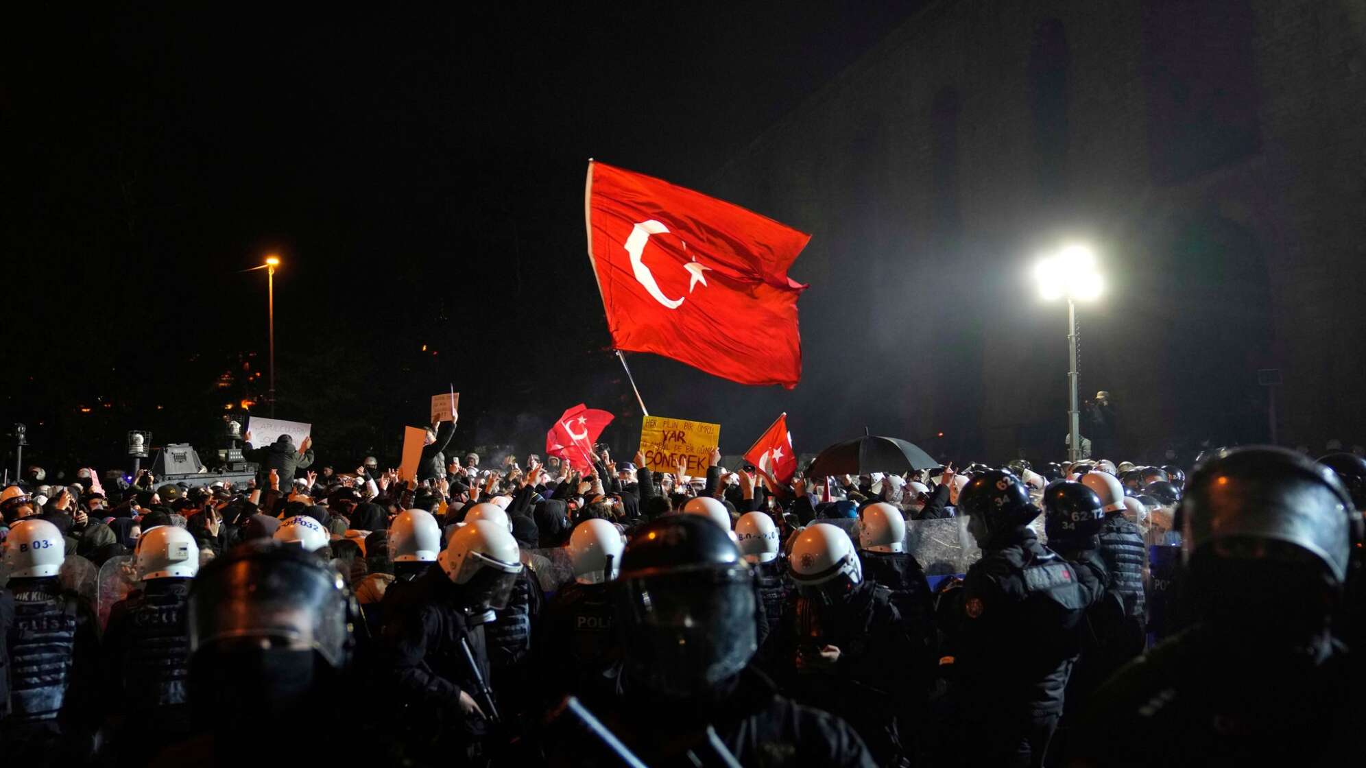 Proteste nach der Festnahme des Istanbuler Bürgermeisters