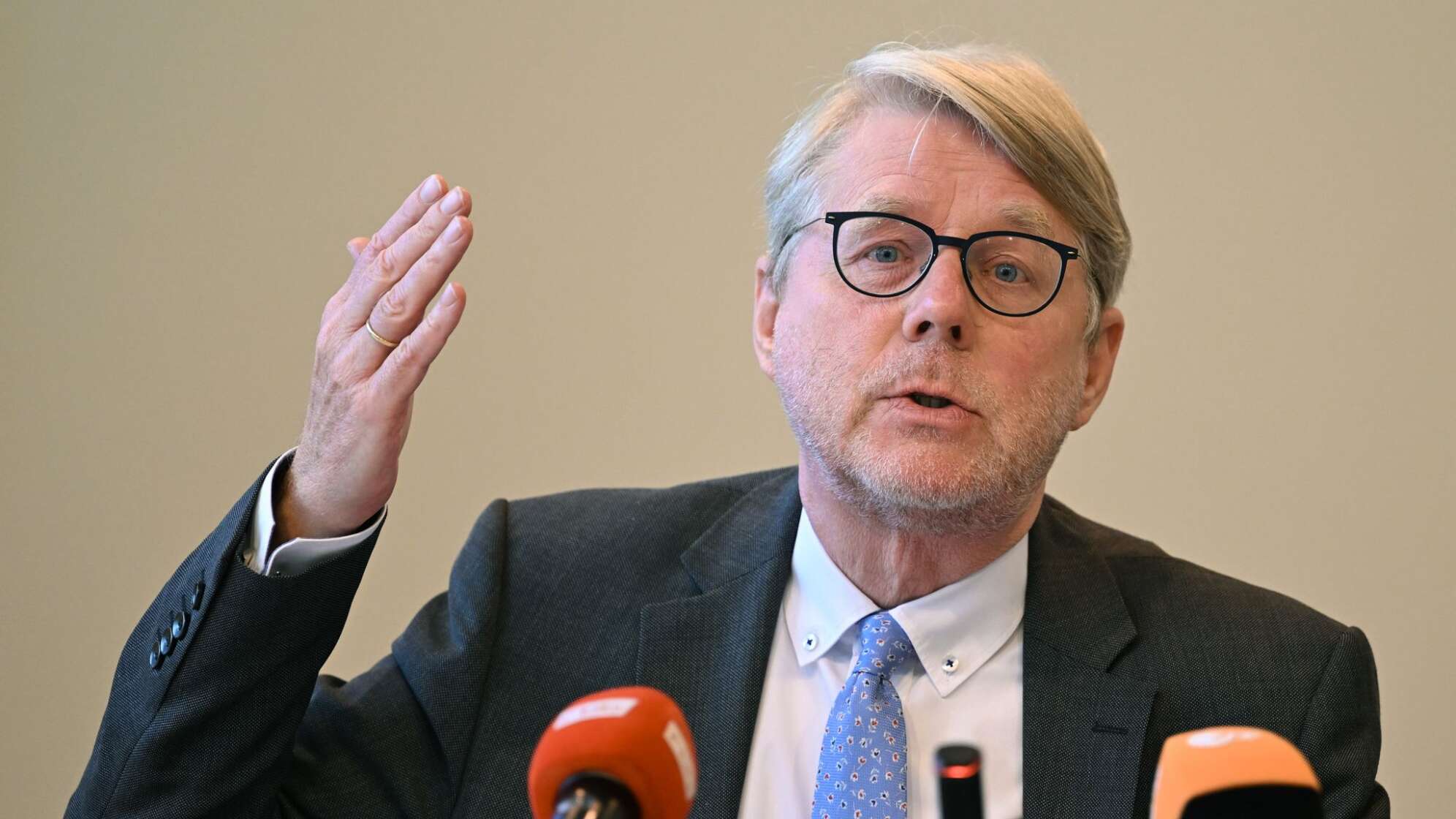 Hans-Eckhard Sommer