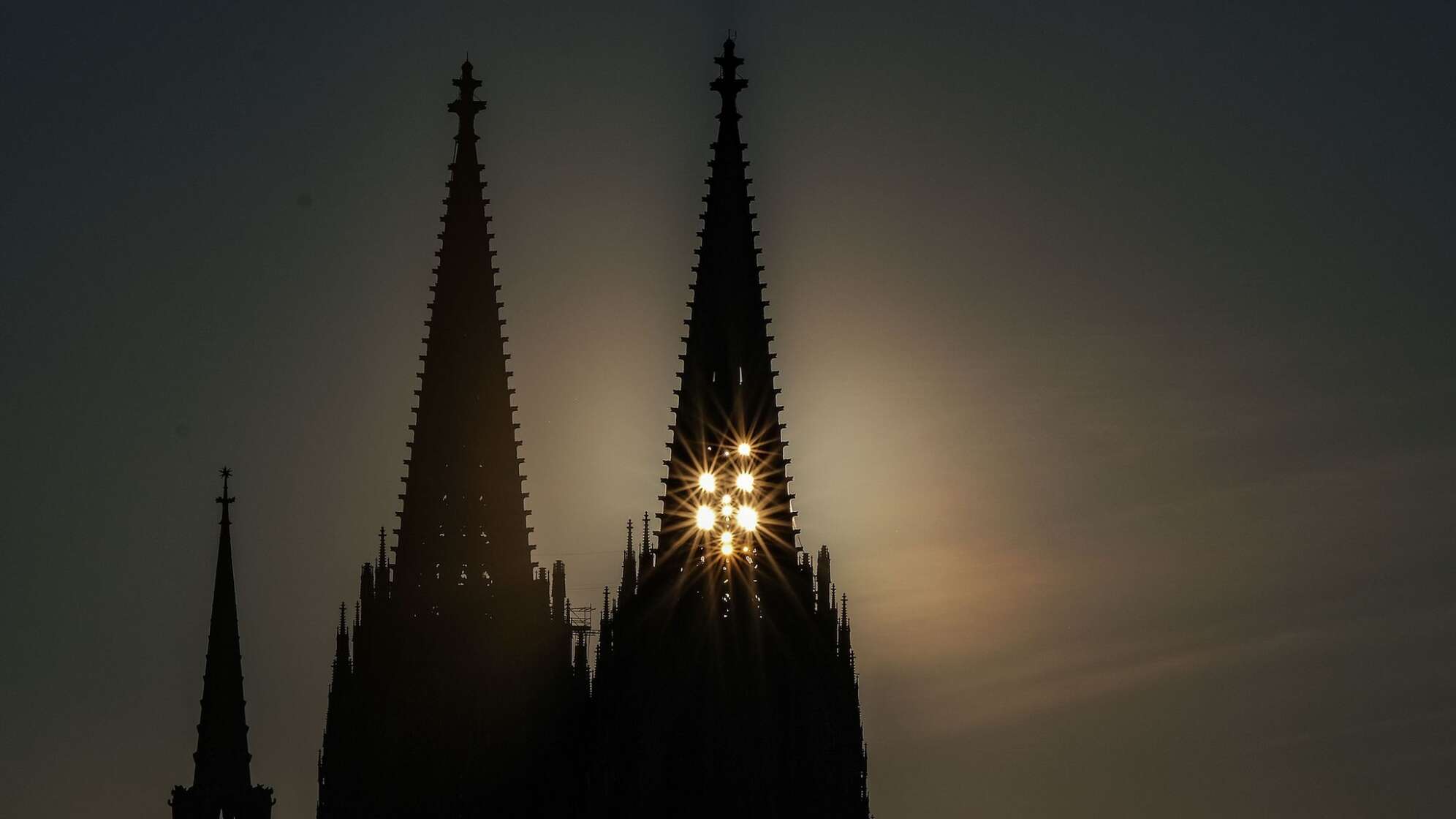 Sechs Dom-Kletterer nachts im Nordturm gestellt