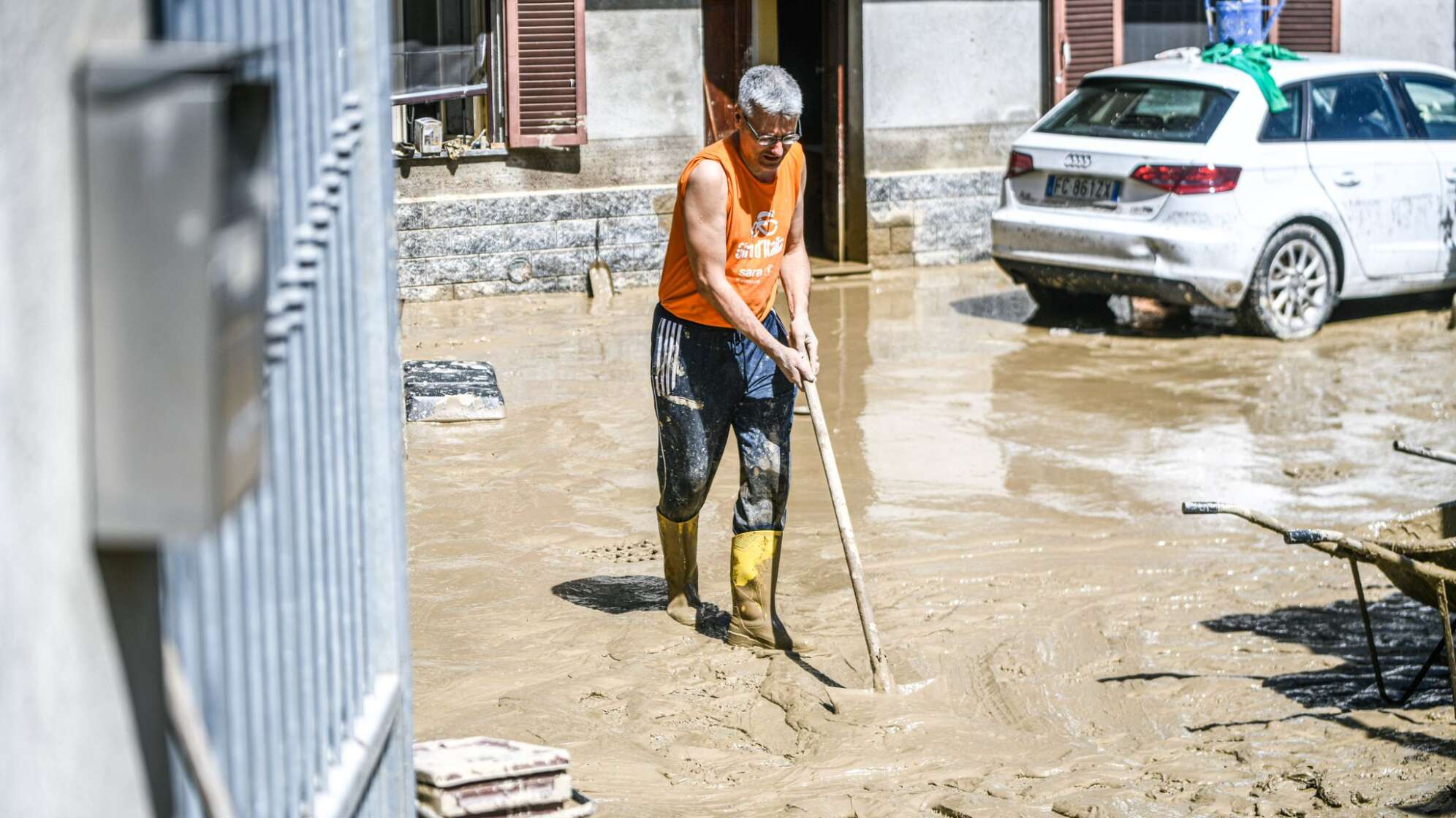 Aufräumarbeiten nach Unwetter in Italien