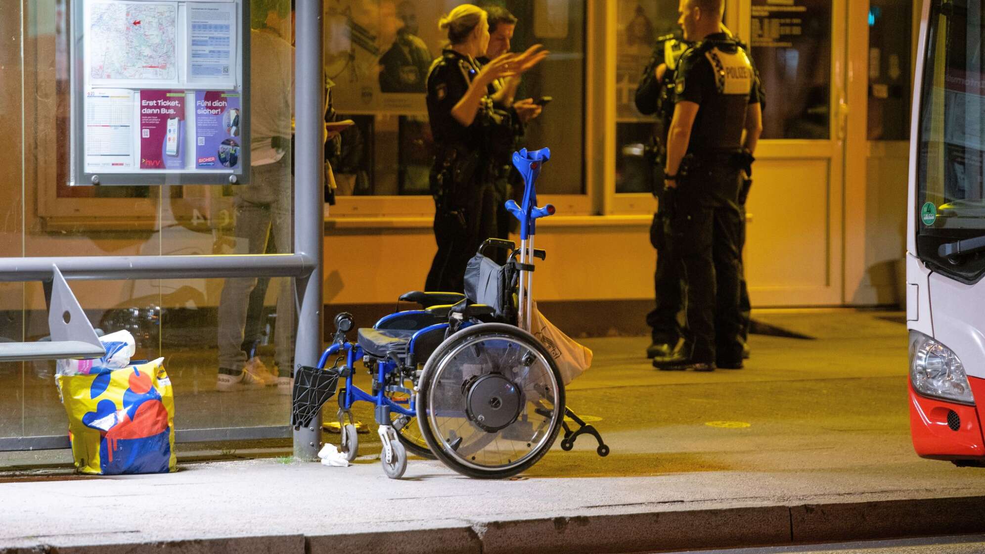 Messerattacke an Bushaltestelle in Hamburg