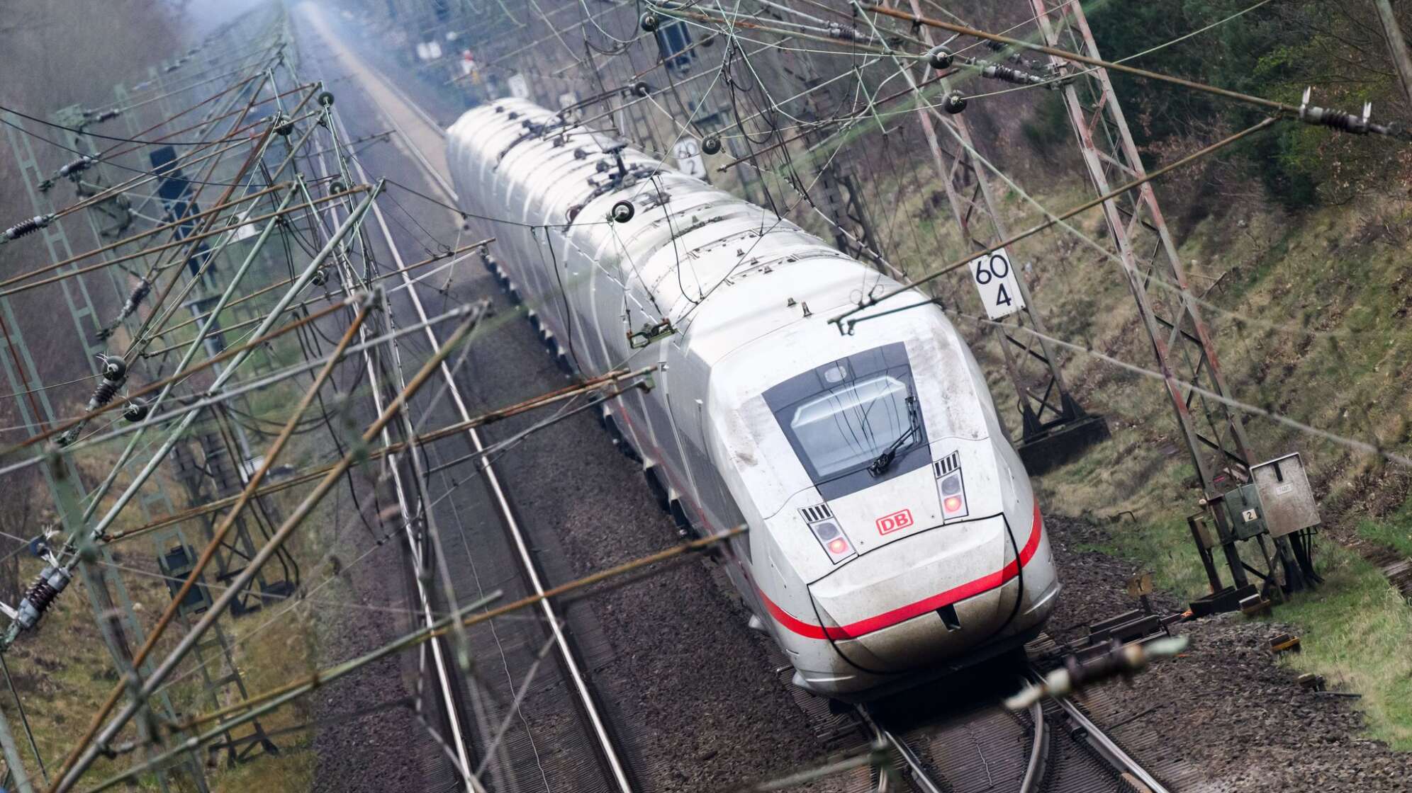 Ein ICE der Deutschen Bahn