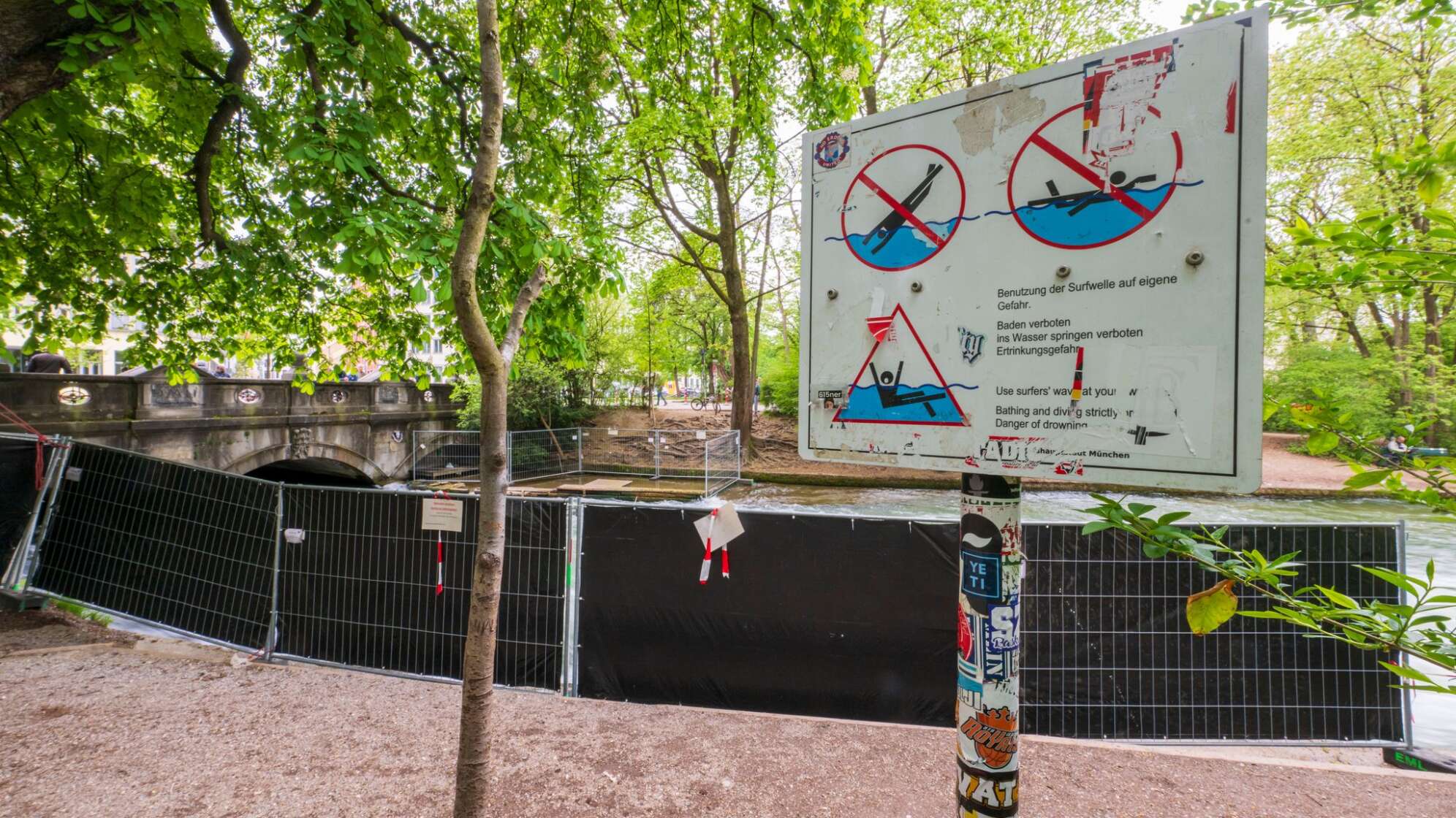 EisNach tödlichem Surf-Unfall wird Wasser am Eisbach abgesenkt