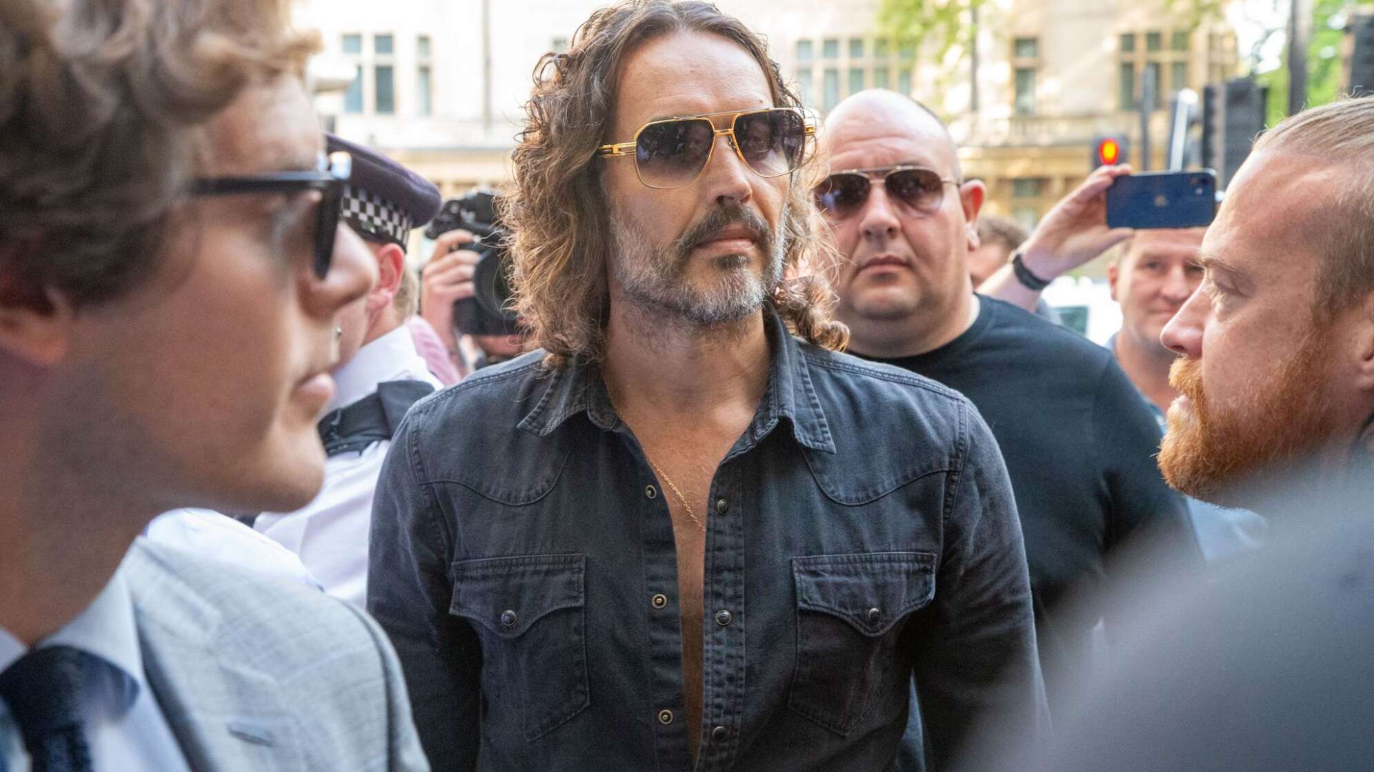 Vergewaltigungsprozess gegen Russell Brand