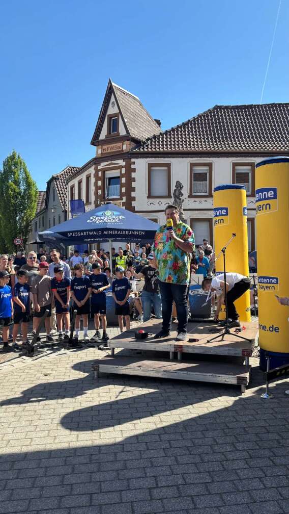 Foto vom Maibaumfest von ANTENNE BAYERN in Wenigumstadt am 01.05.2025