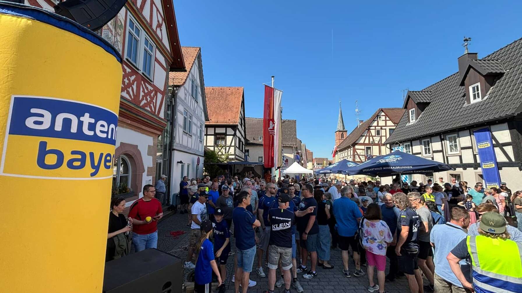 Foto vom Maibaumfest von ANTENNE BAYERN in Wenigumstadt am 01.05.2025