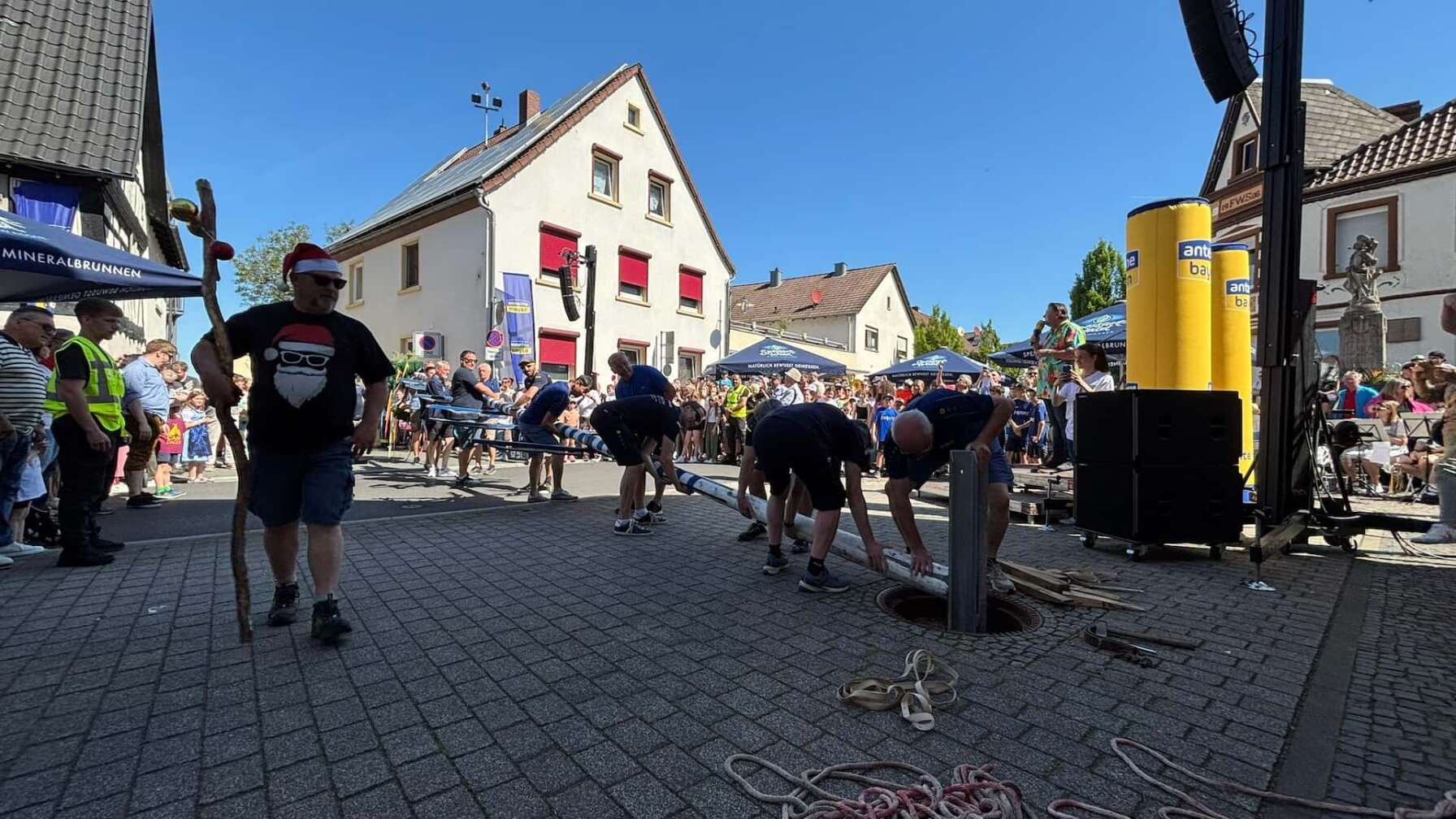 Foto vom Maibaumfest von ANTENNE BAYERN in Wenigumstadt am 01.05.2025