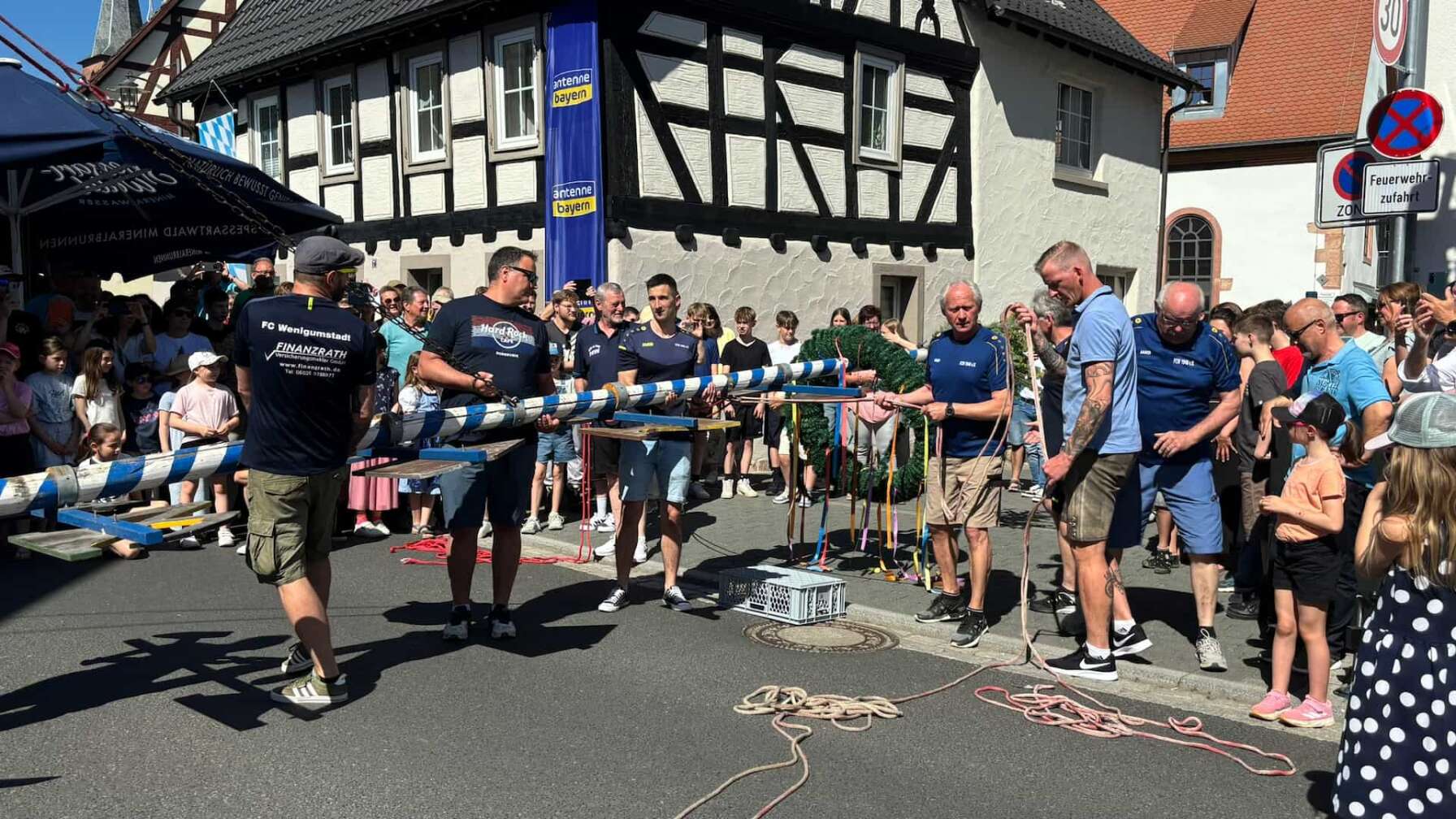 Foto vom Maibaumfest von ANTENNE BAYERN in Wenigumstadt am 01.05.2025