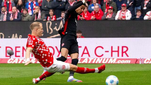 Mainz und Frankfurt lassen Punkte im Rennen um Europa liegen