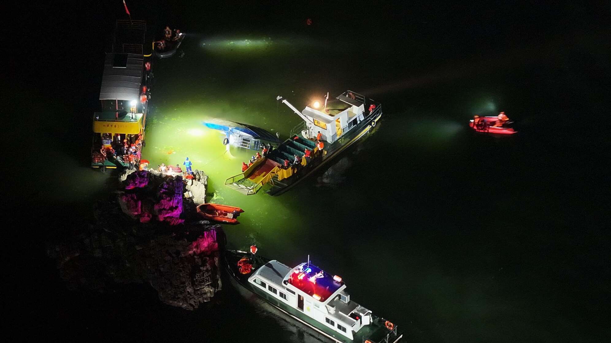 Unfall mit Ausflugsbooten in China