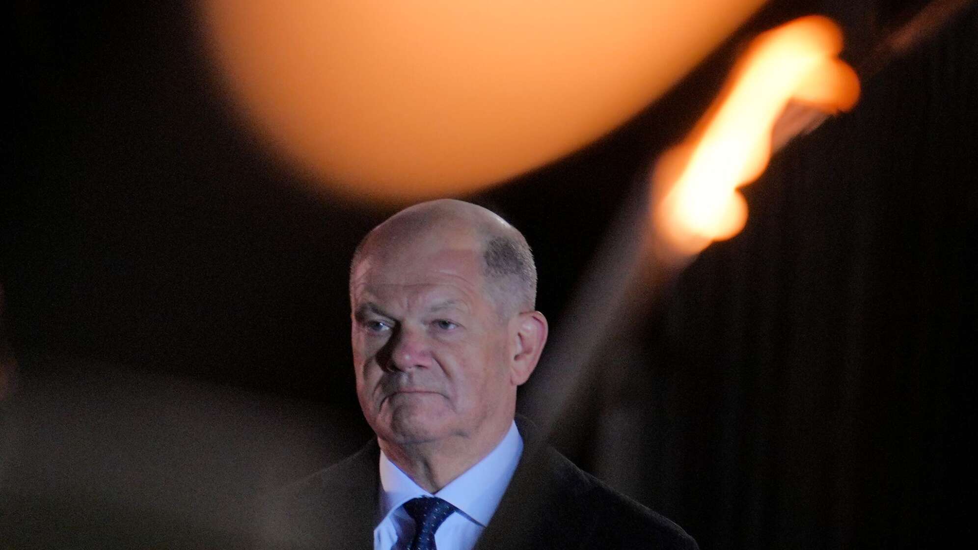 Großer Zapfenstreich für geschäftsführenden Bundeskanzler