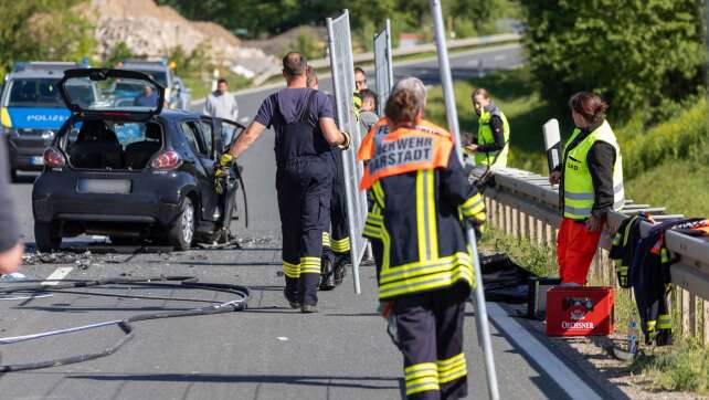 Zwei Senioren sterben bei Frontalcrash