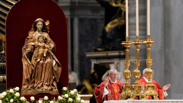 Konklave: Wahl des neuen Papstes begonnen