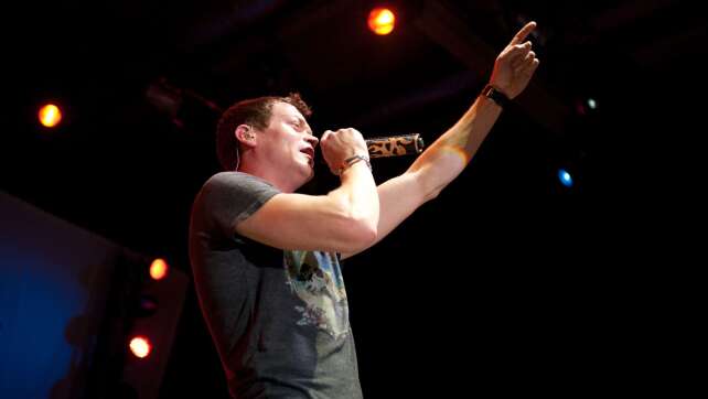US-Sänger Brad Arnold hat Krebs: 3 Doors Down sagt Tour ab