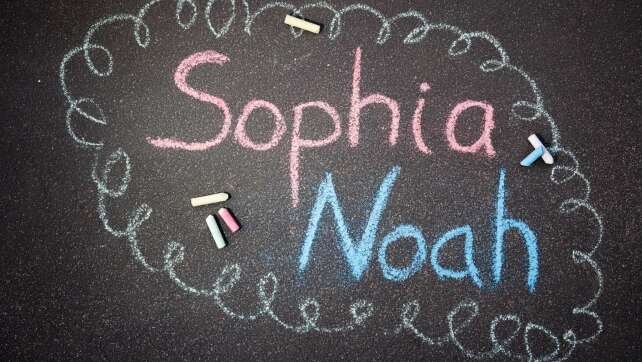 Sophia und Noah weiter Spitze bei Baby-Namensliste