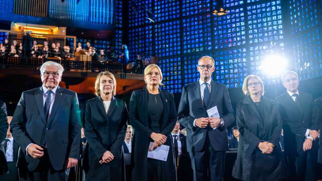 Weltkrieg-Gedenken beginnt mit Gottesdienst