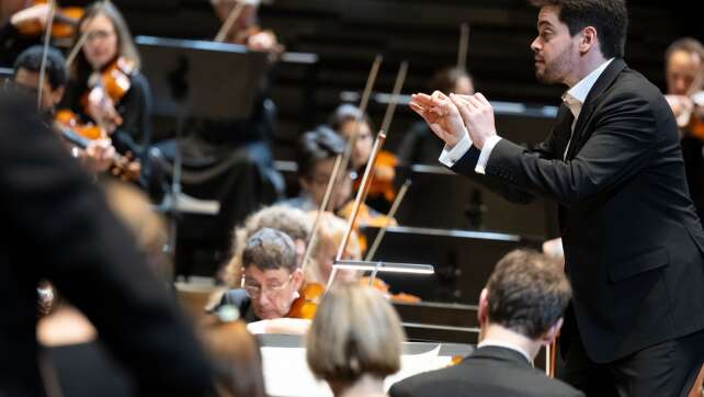 Philharmoniker aus München und Israel spielen Gedenkkonzert