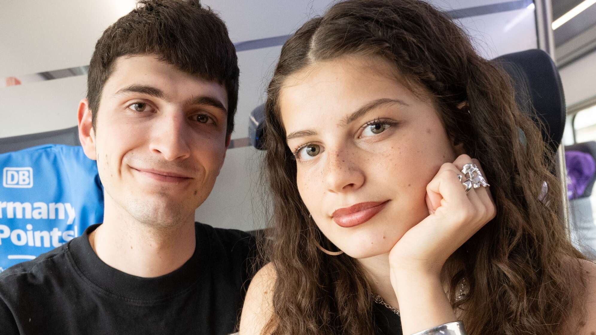 Abor und Tynna auf dem Weg nach Basel