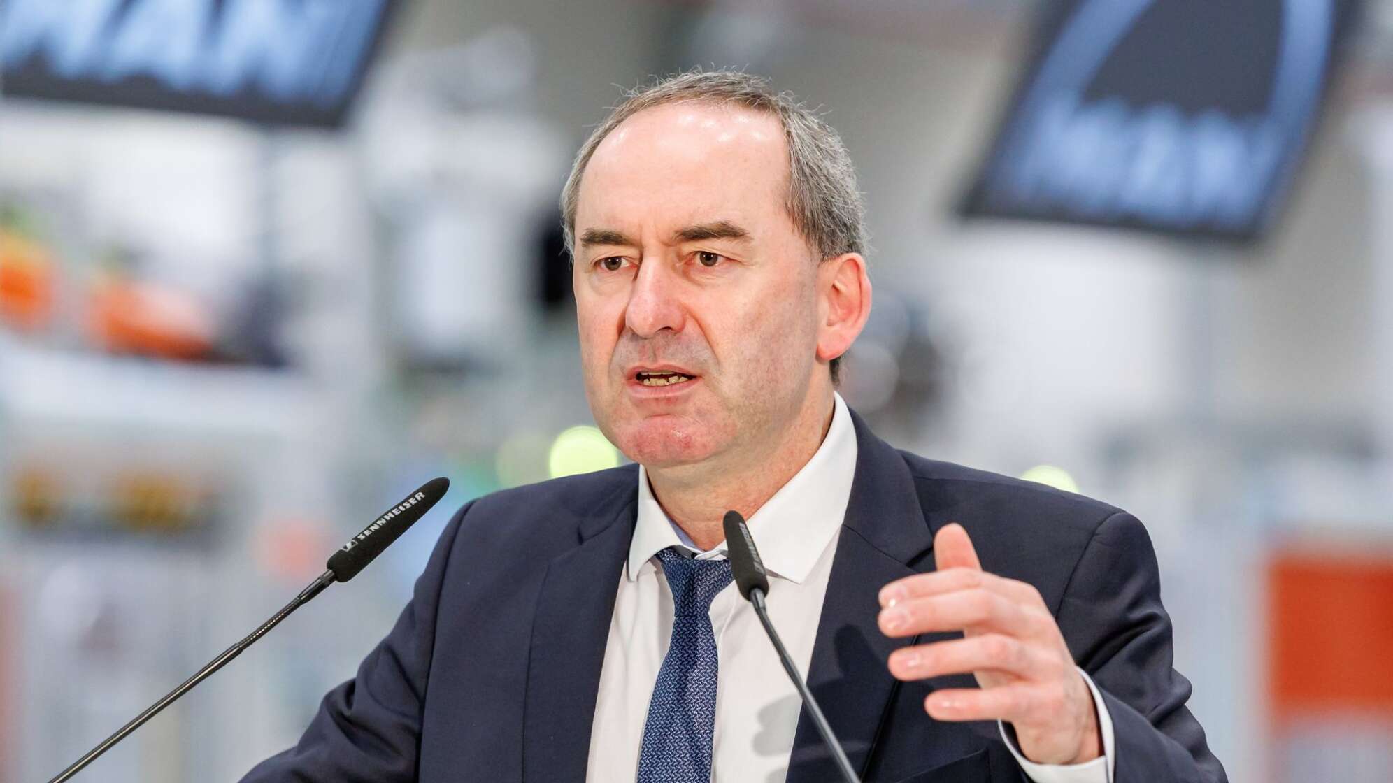 Aiwanger will mehr Deeskalation im Zollstreit