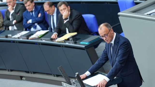 Merz wirbt für gemeinsame Kraftanstrengung