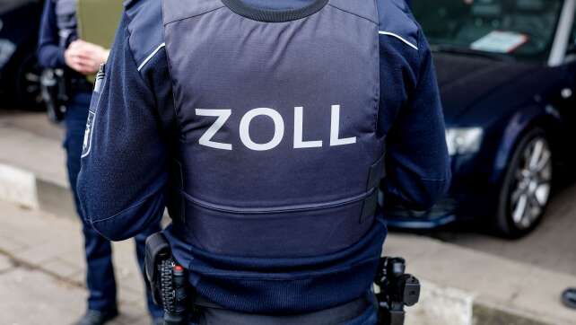 Rund 30 illegale Waffen sichergestellt - Männer in U-Haft