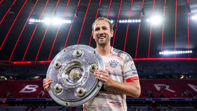 Tore, Tore, Tore: Bayerns Kane winkt noch ein Titel