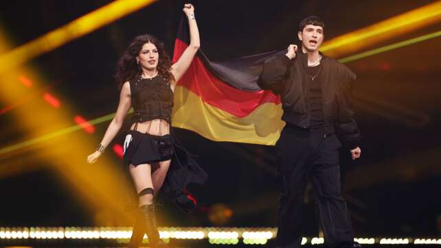 Demos und Dion: ESC-Finale in Basel hat begonnen