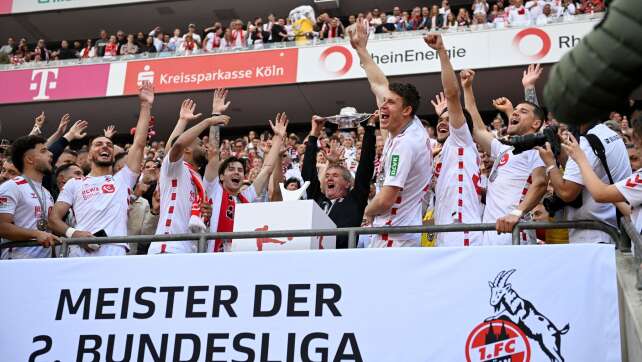 Viel zu klären beim FC - Macht Funkel mit 71 weiter?