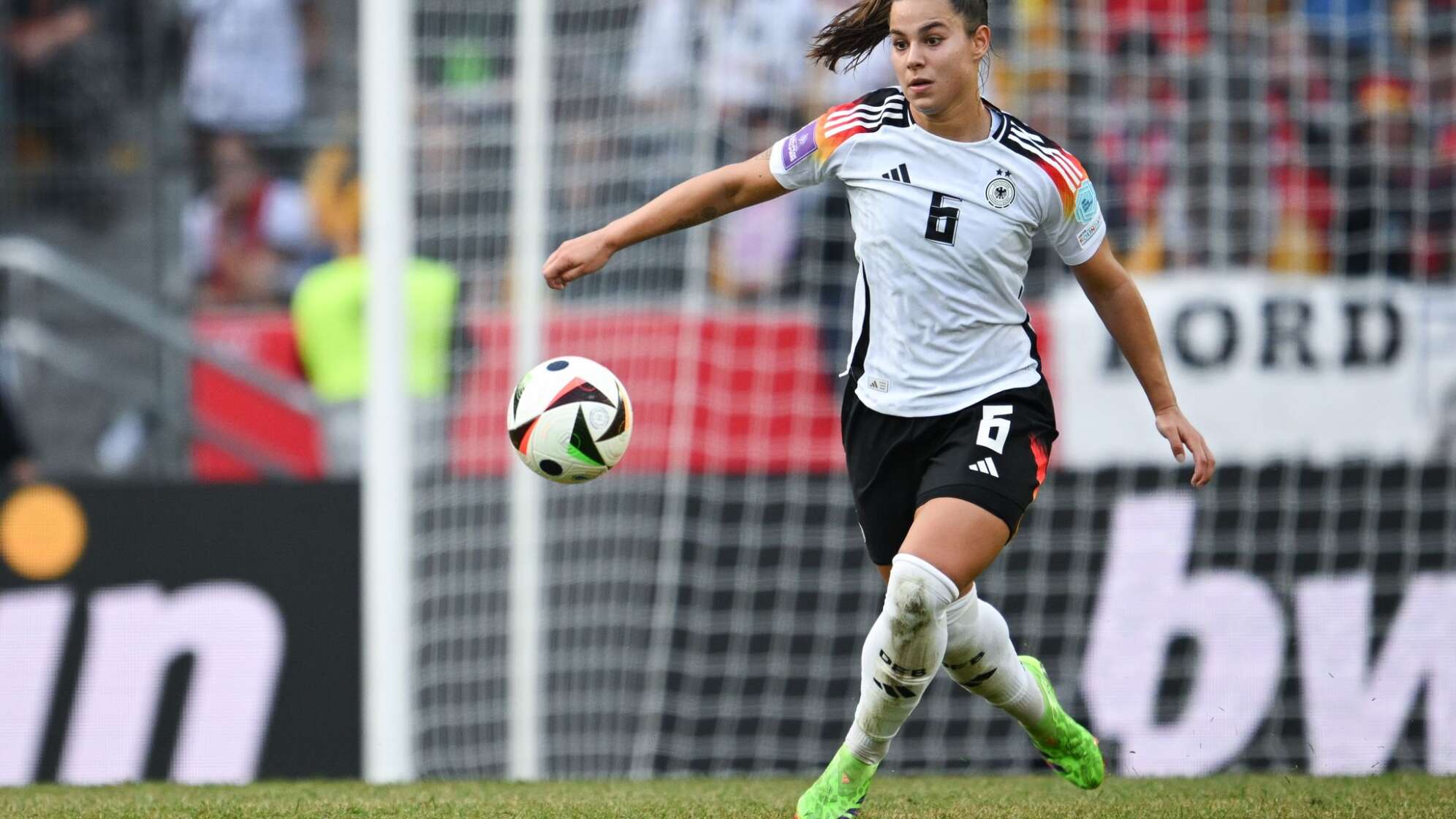Lena Oberdorf