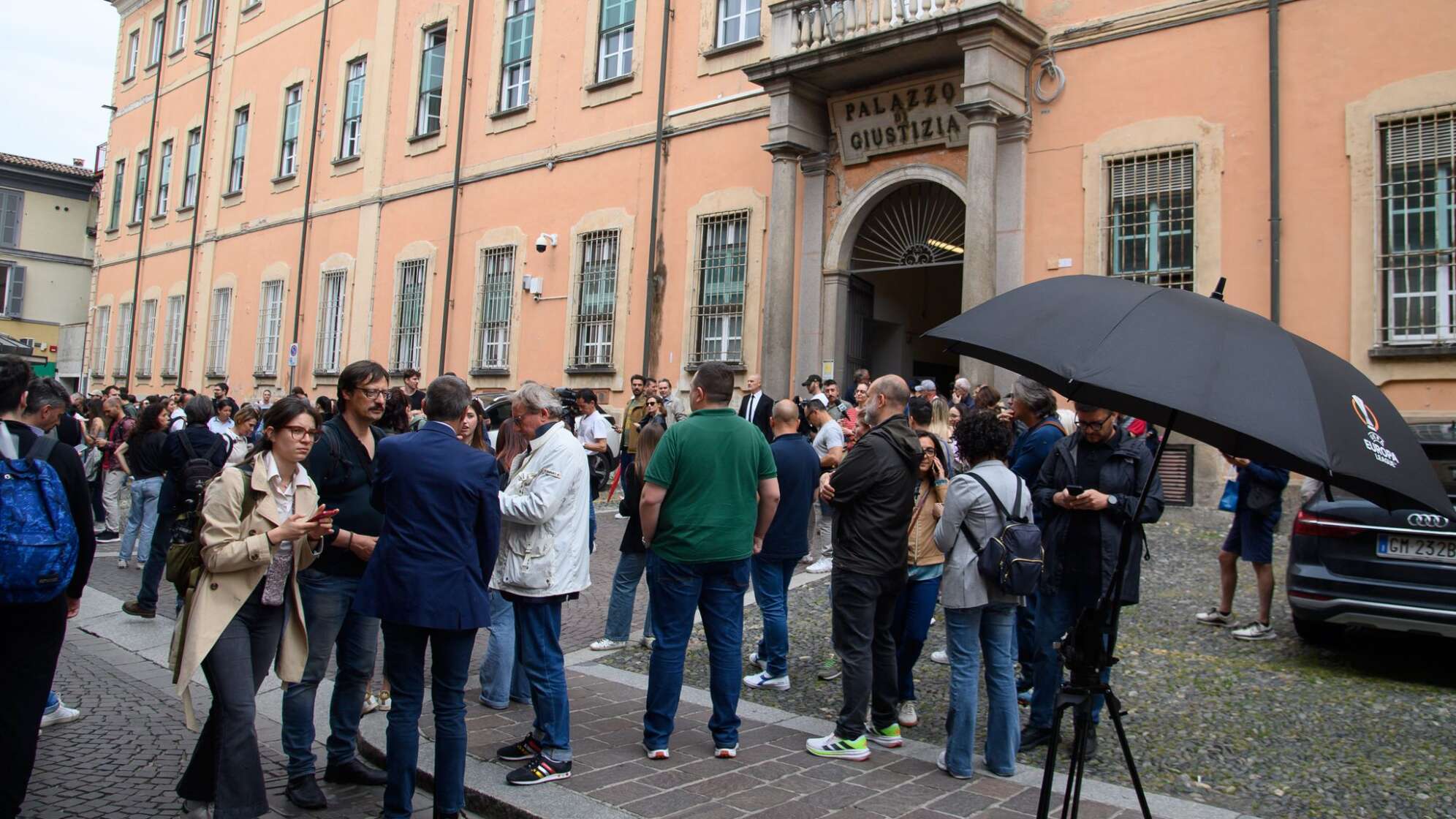 Anhörung bei der Staatsanwaltschaft in Pavia in Mordfall Poggi