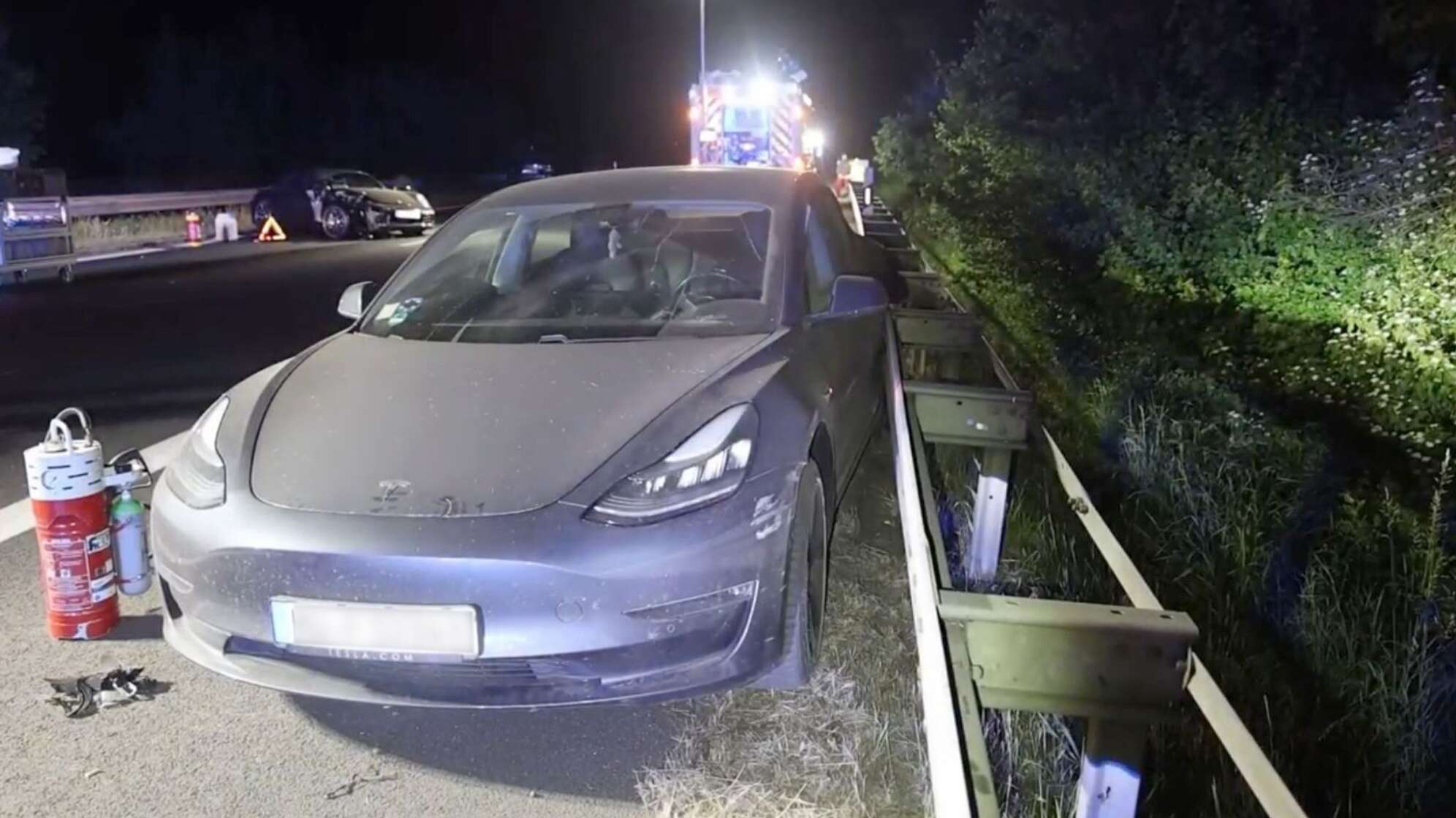 Unfall zweier Luxuswagen auf A45