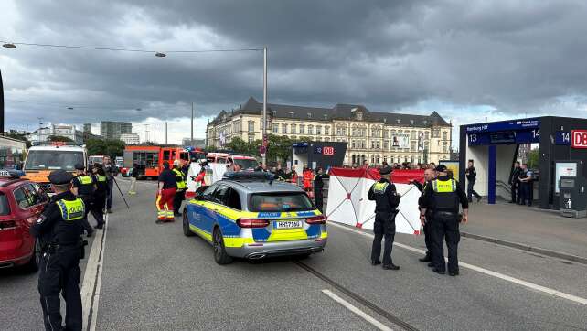 Messerangriff in Hamburg: Was wir wissen - und was nicht