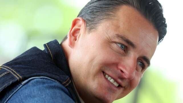 Gabalier hält sich in Kraftkammer für Shows fit