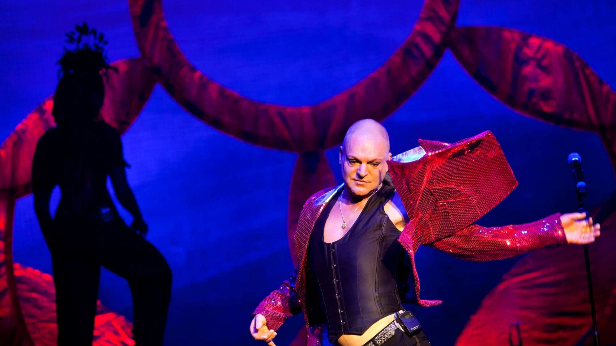 Erasure-Sänger Andy Bell wird 60