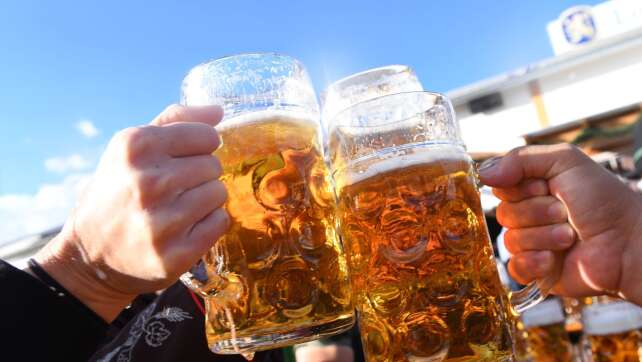 Wiesn-Bier kostet bis zu 15,80 Euro
