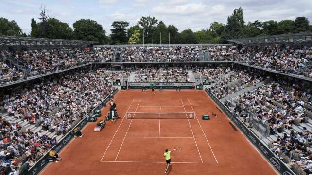 Schwacher Start, dann Steigerung: Zverev in Runde drei