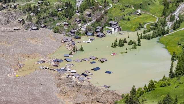 Wasserstau: Nach Gletscherabbruch spitzt sich die Lage zu