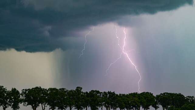 Zum Sommeranfang sind Gewitter im Anmarsch