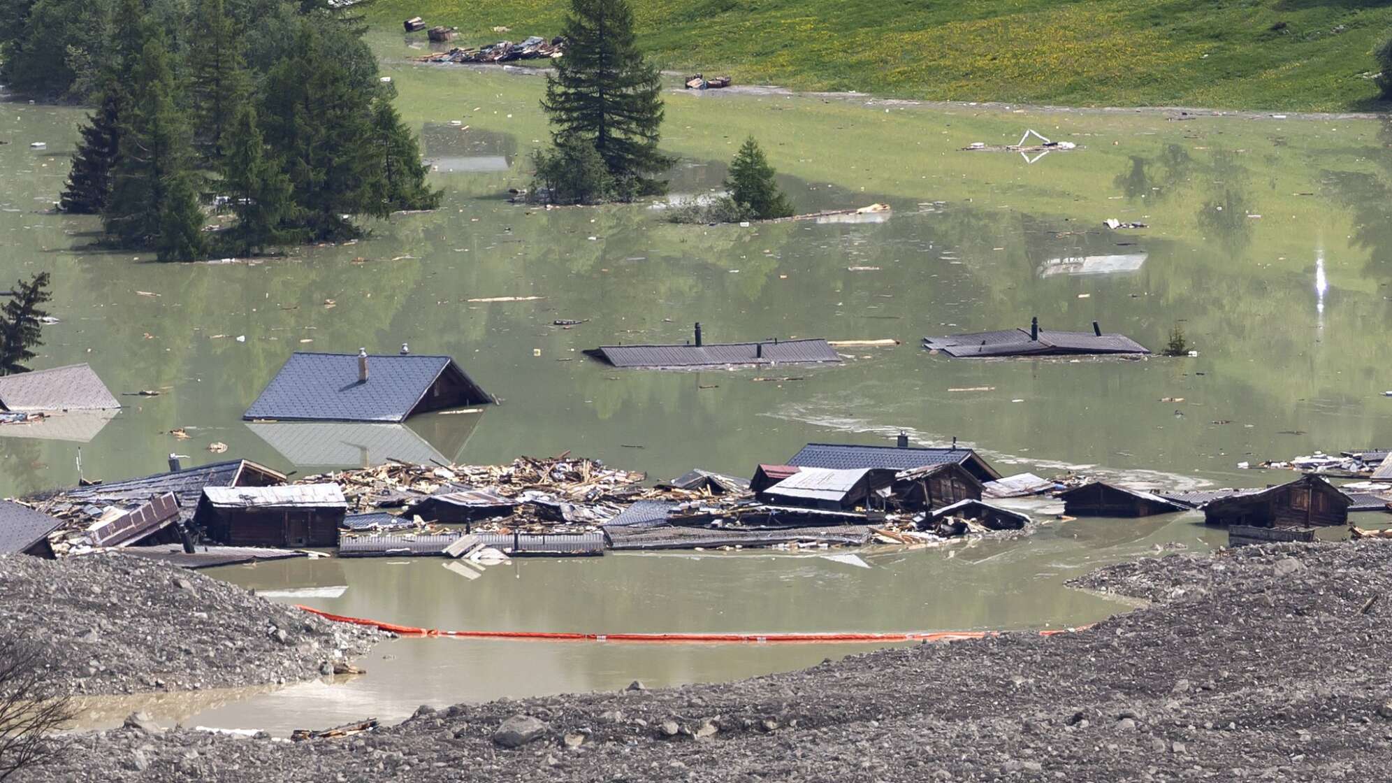 Nach Gletscherabbruch im Wallis