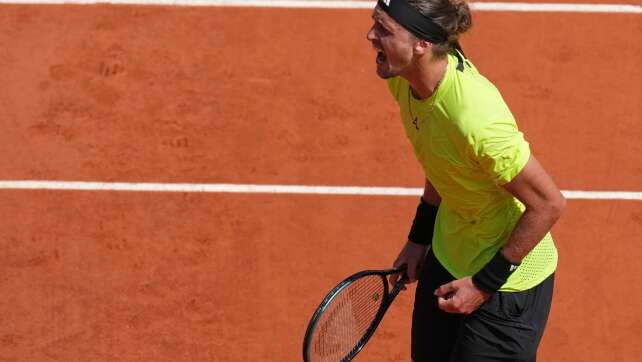 Zverev kommt in Schwung: Klarer Sieg gegen Hamburg-Champion