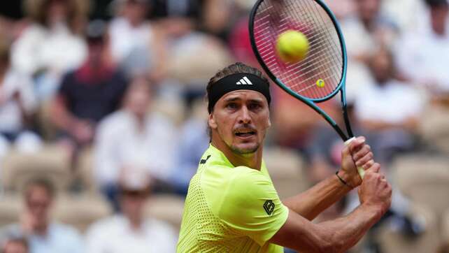 Gegner gibt auf: Zverev in Paris jetzt gegen Djokovic