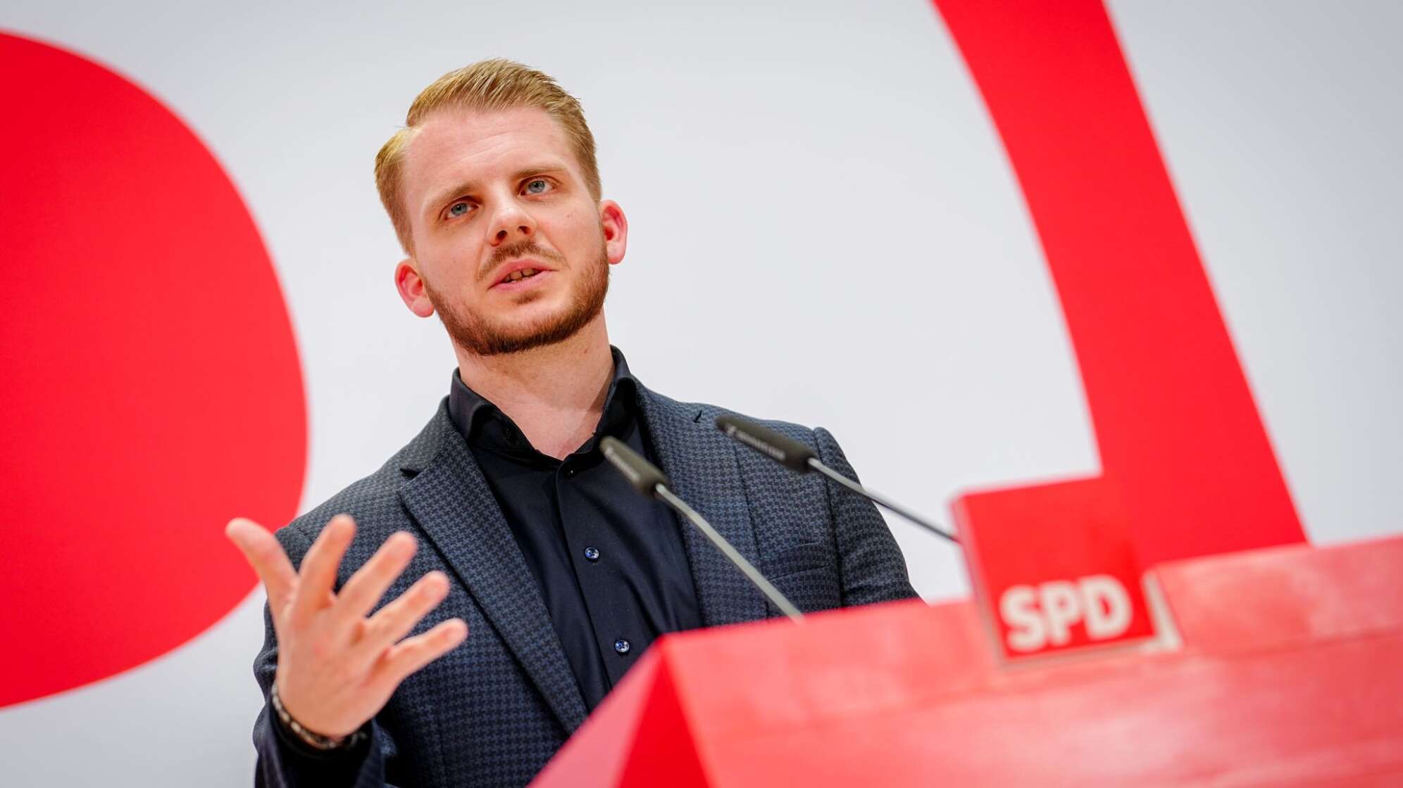 Gremiensitzungen und Statements der Bundesparteien
