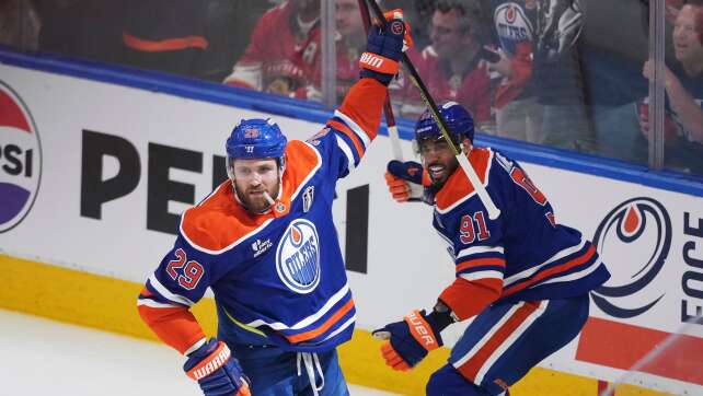 Draisaitl-Doppelpack: Oilers gewinnen Auftakt in NHL-Finals